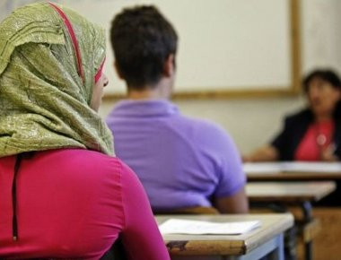 Μιλάνο: Γονείς μαστίγωναν την κόρη τους γιατί επηρεαζόταν από τη δυτική μόδα